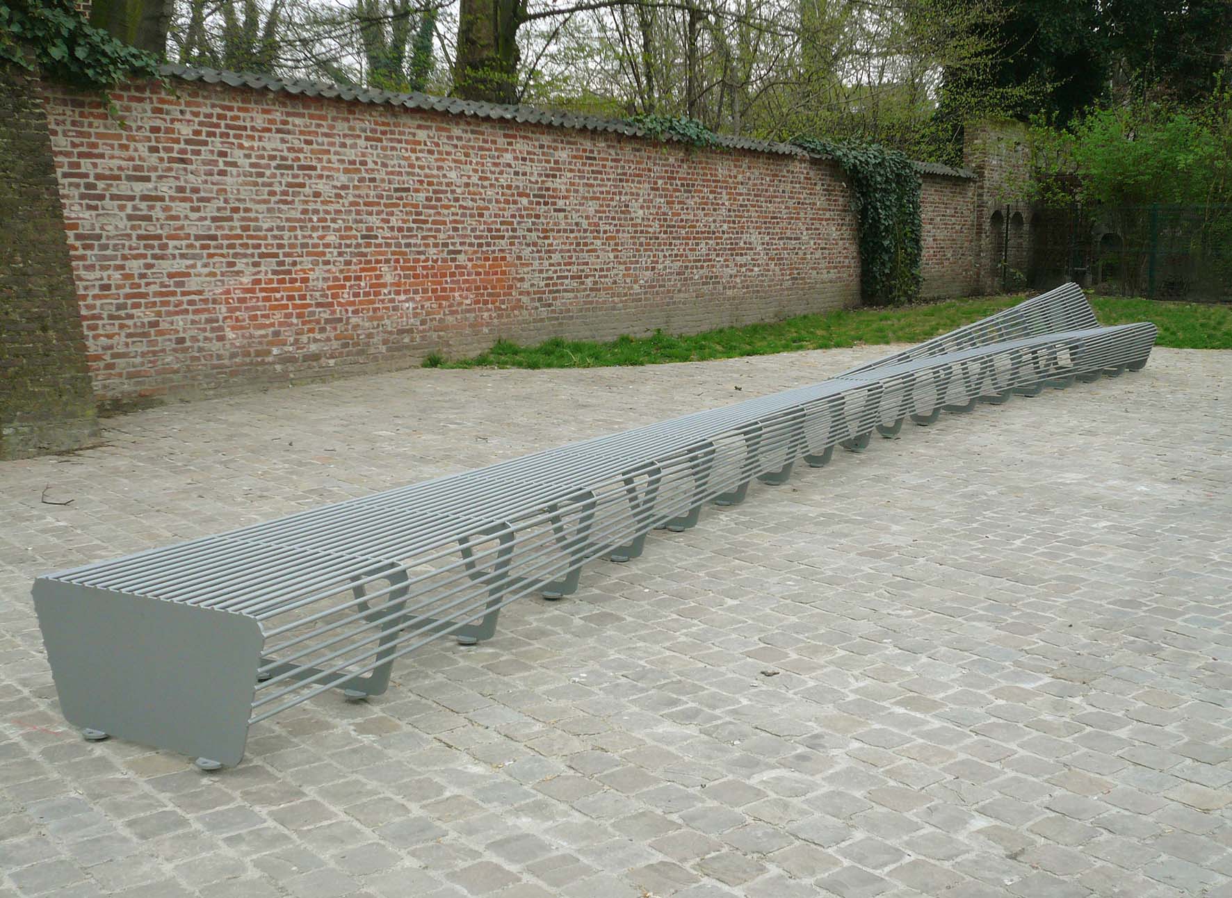 circular bench_Bruxelles 1070_Lucile Soufflet2